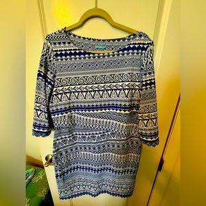 J  McLaughlin  3/4 sleeved beautiful dress